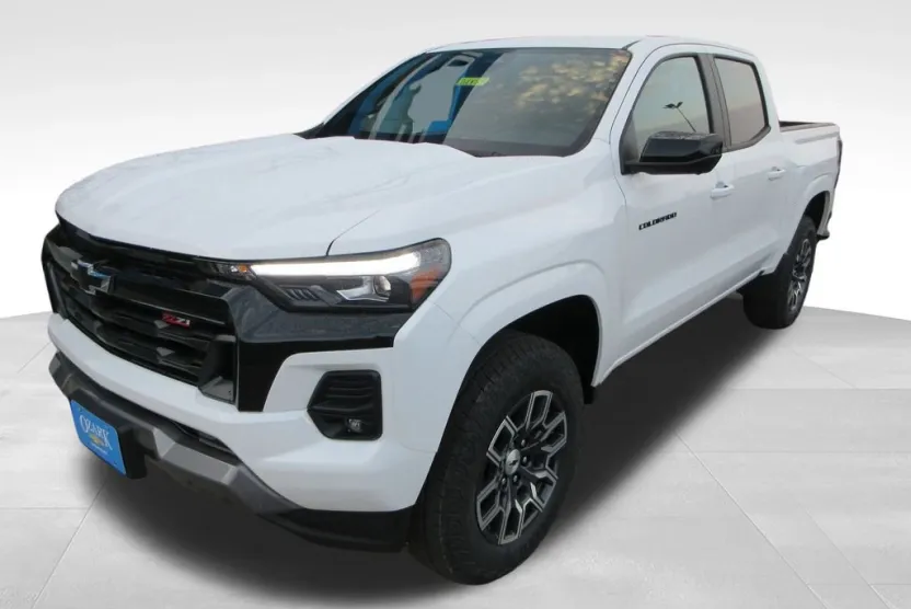 2026 Chevrolet Colorado Z71 photo 1