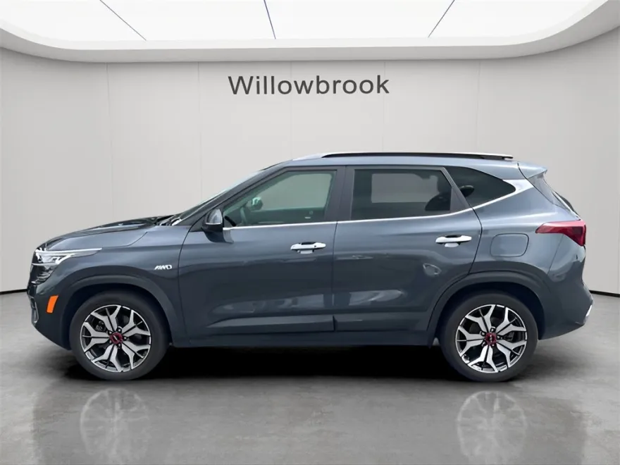 2023 Kia Seltos SX photo 1
