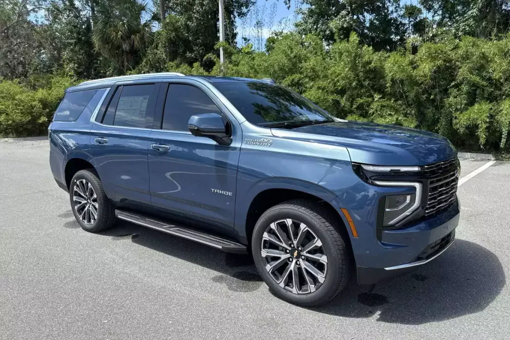 2025 Chevrolet Tahoe High Country photo 1