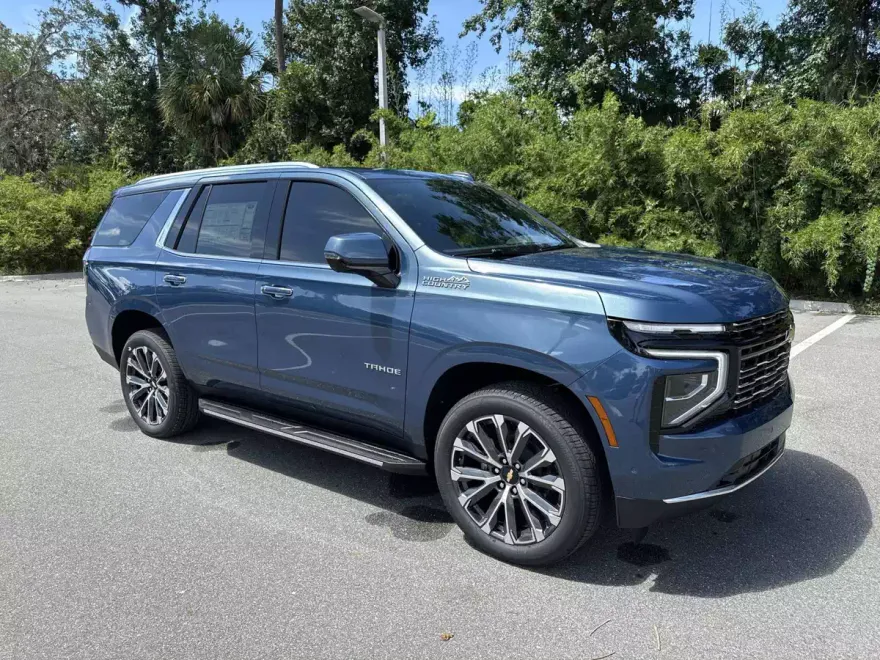 2025 Chevrolet Tahoe High Country photo 1