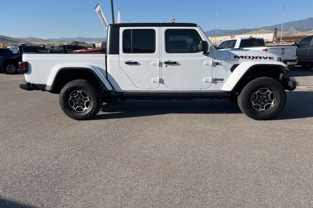2023 Jeep Gladiator Mojave photo 1