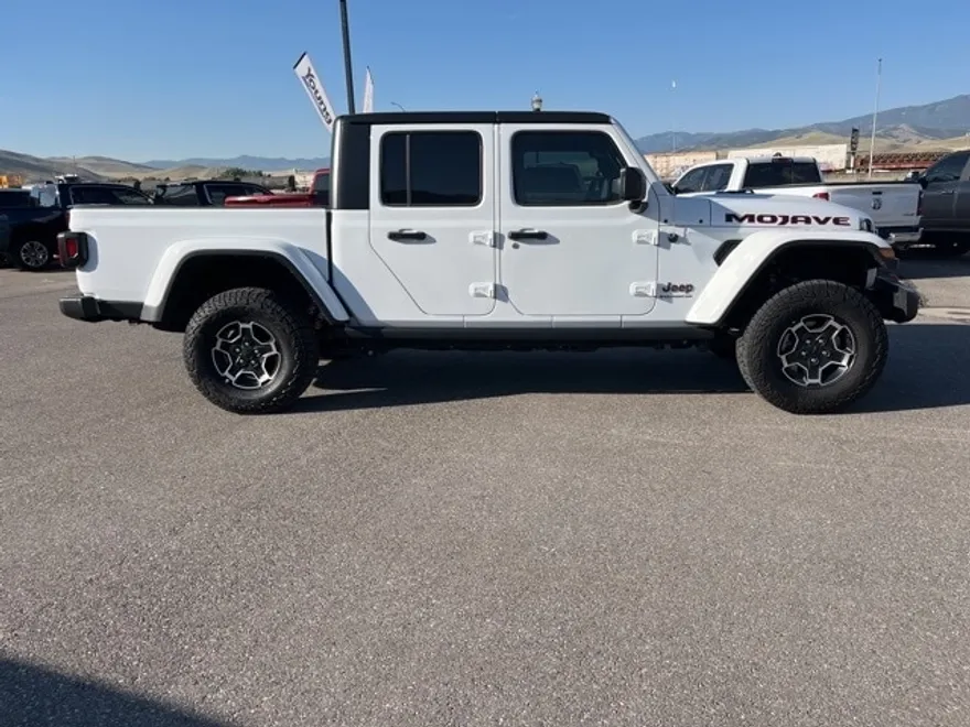 2023 Jeep Gladiator Mojave photo 1