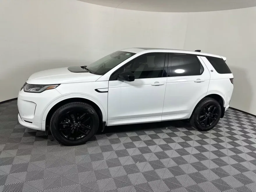2024 Land Rover Discovery Sport S photo 1