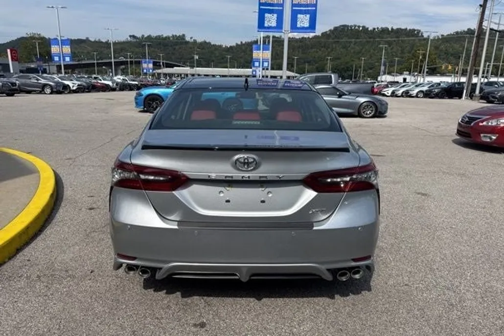 2022 Toyota Camry XSE V6 photo 1