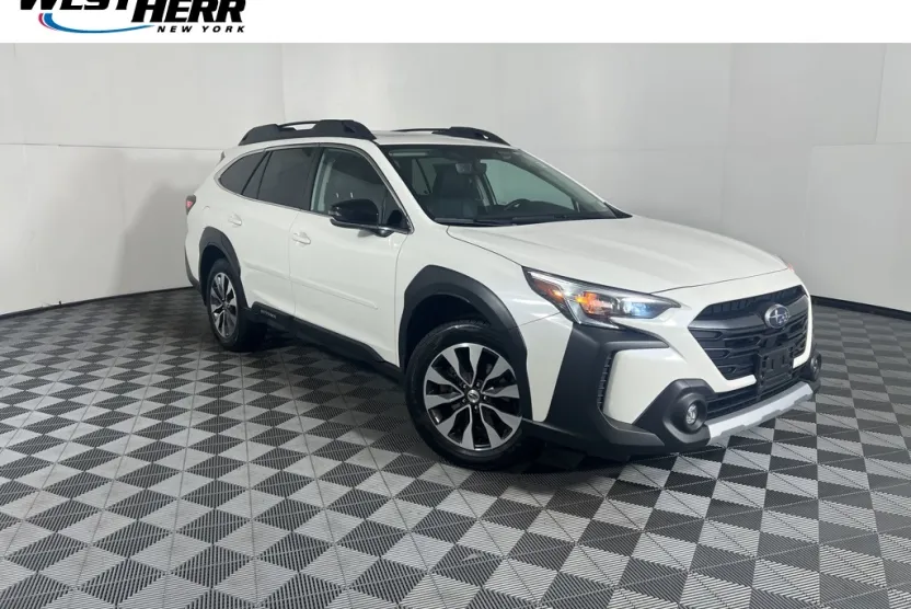 2023 Subaru Outback Limited photo 1