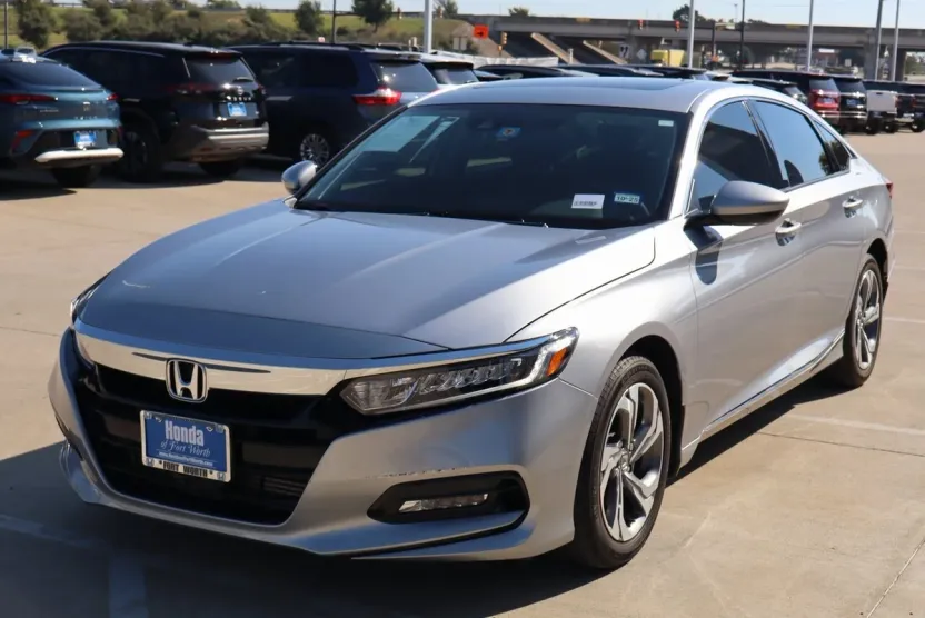 2020 Honda Accord EX photo 1