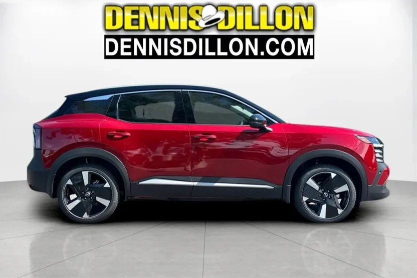 2025 Nissan Kicks SR photo 1