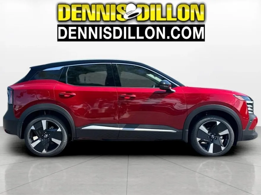 2025 Nissan Kicks SR photo 1