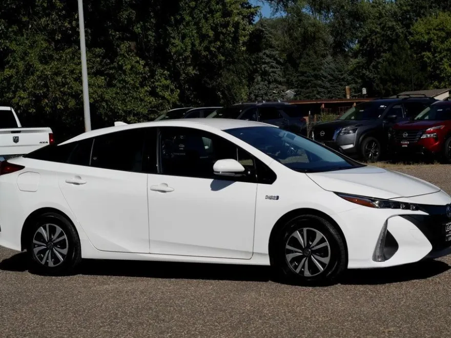 2018 Toyota Prius Prime One Plus Premium photo 1