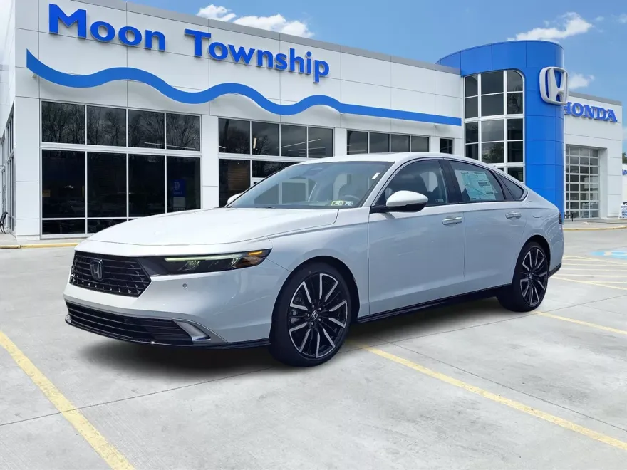 2025 Honda Accord Hybrid Touring photo 1