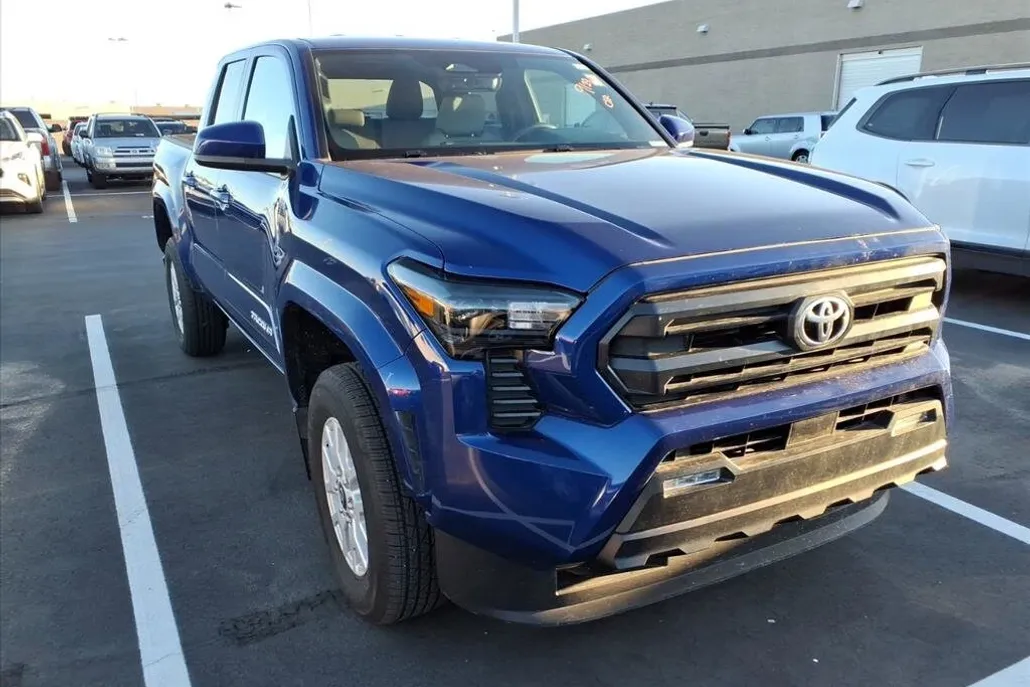 2024 Toyota Tacoma SR5 Double Cab photo 1