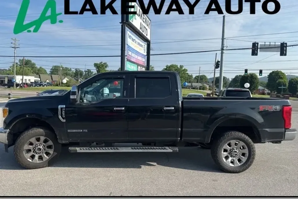 2017 Ford F-250 photo 1