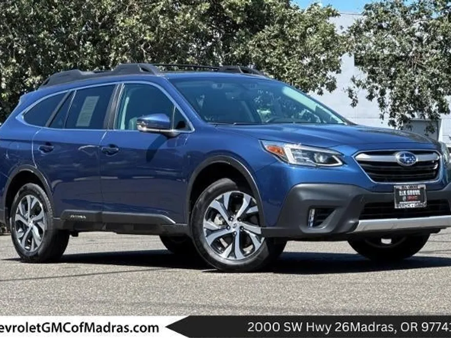 2022 Subaru Outback Limited photo 1