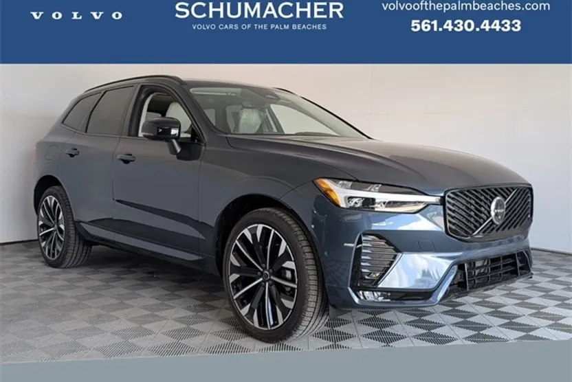 2026 Volvo XC60 B5 photo 1