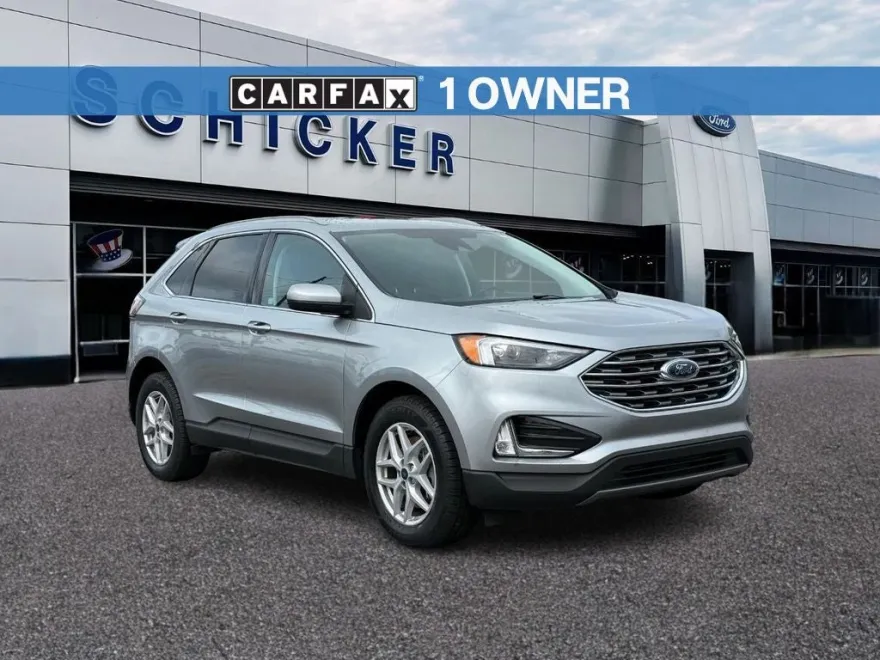 2022 Ford Edge SEL photo 1