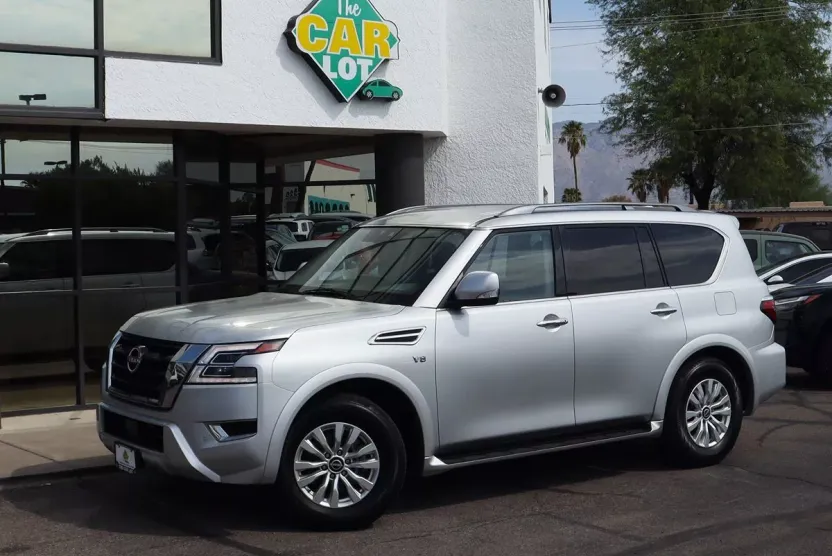 2022 Nissan Armada SV photo 1