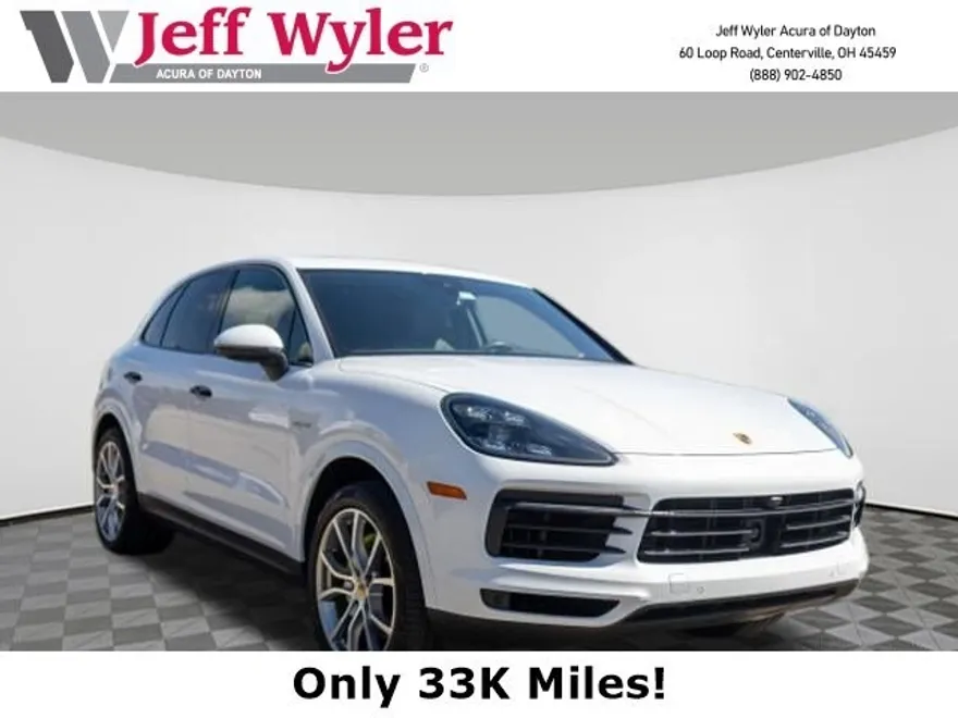 2021 Porsche Cayenne E-Hybrid photo 1