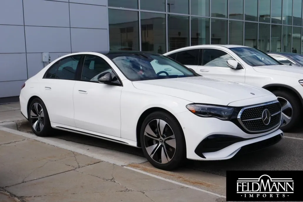 2025 Mercedes Benz E 350 4MATIC photo 1