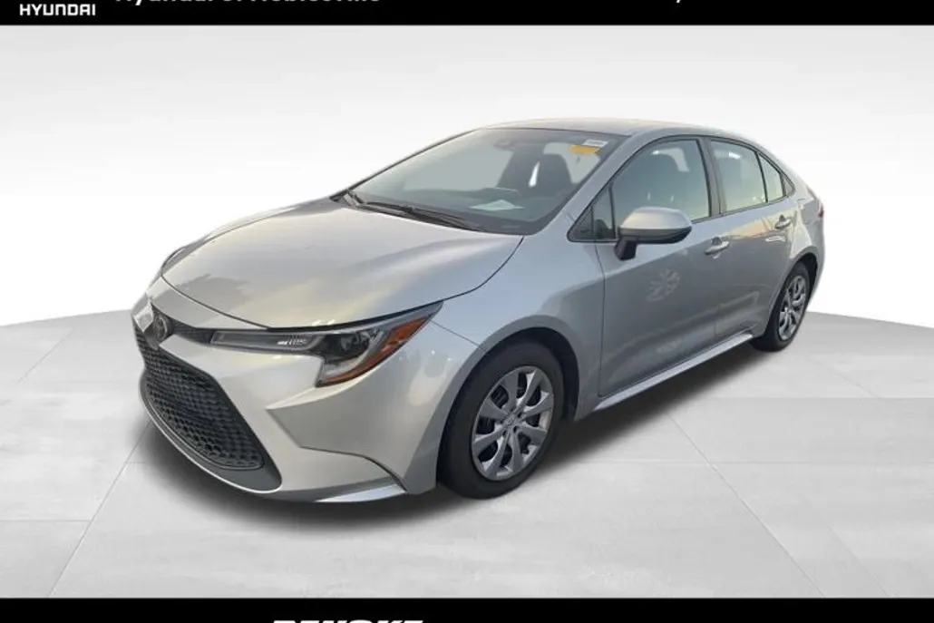 2020 Toyota Corolla LE photo 1