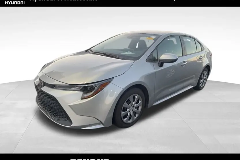 2020 Toyota Corolla LE photo 1