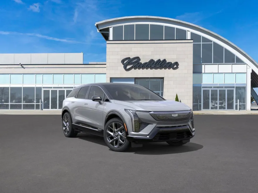 2025 Cadillac Optiq Luxury photo 1