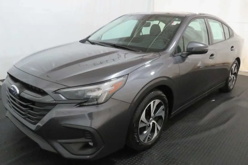 2023 Subaru Legacy Premium photo 1