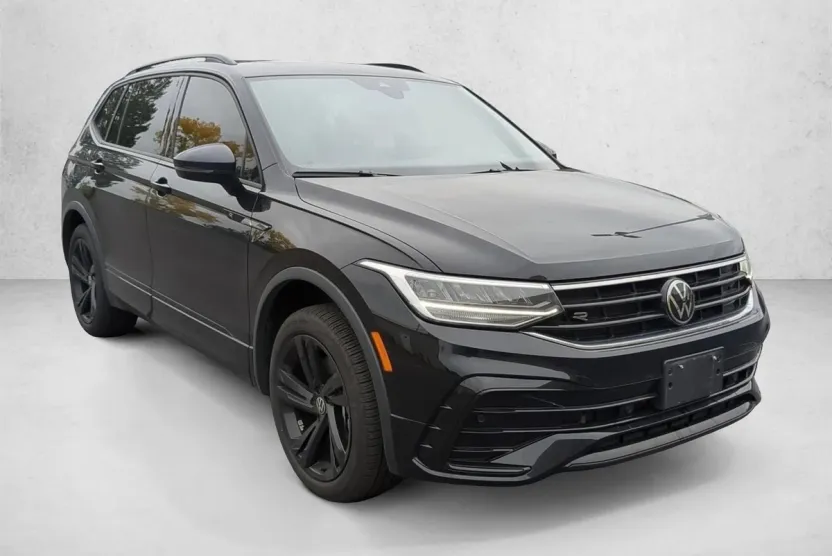 2024 Volkswagen Tiguan SE R-Line Black photo 1
