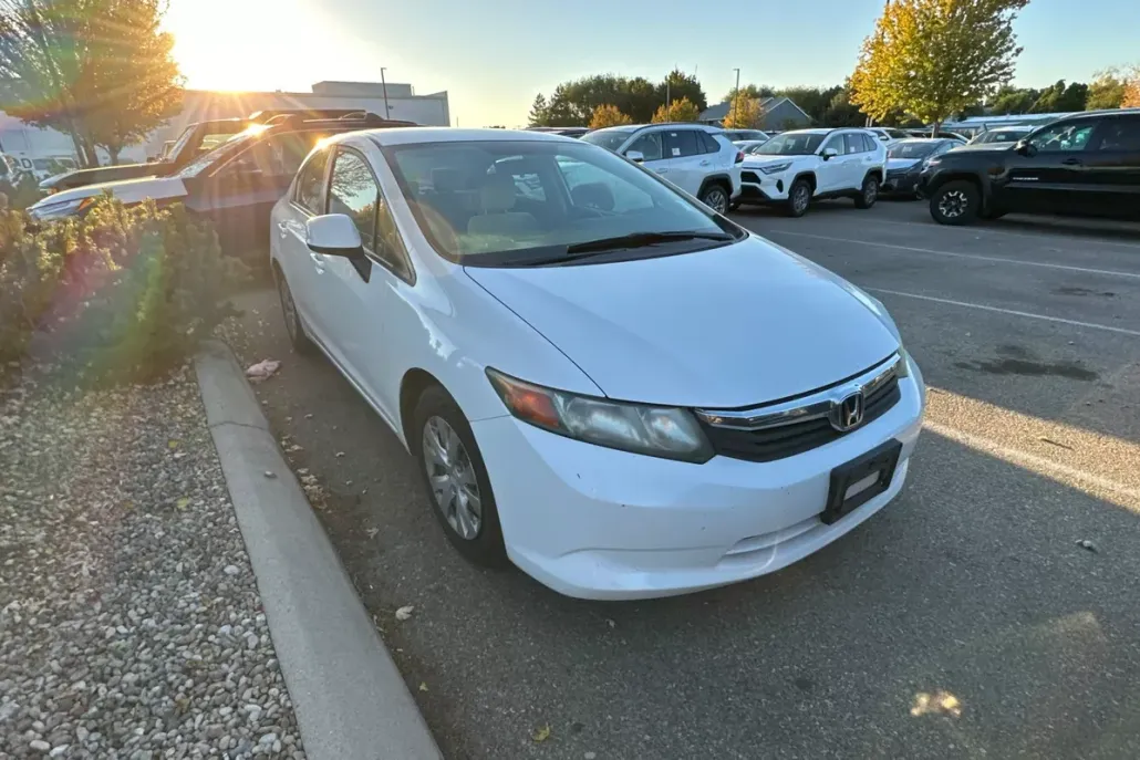 2012 Honda Civic LX photo 1