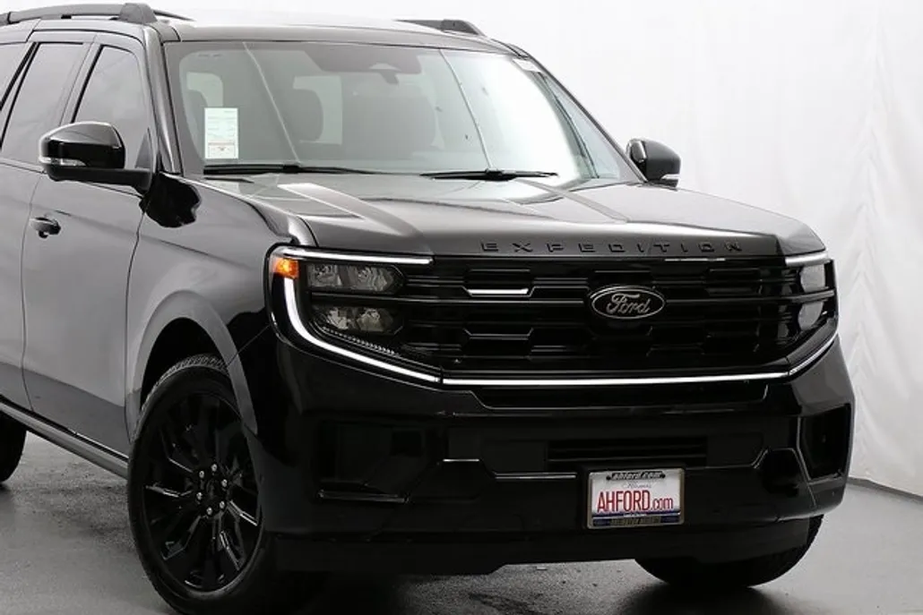 2025 Ford Expedition Platinum photo 1