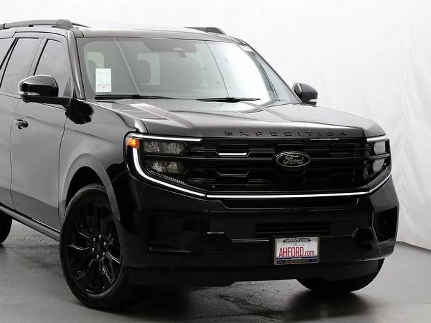2025 Ford Expedition Platinum photo 1