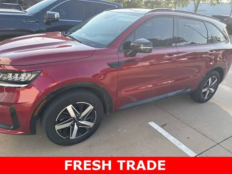 2023 Kia Sorento EX photo 1