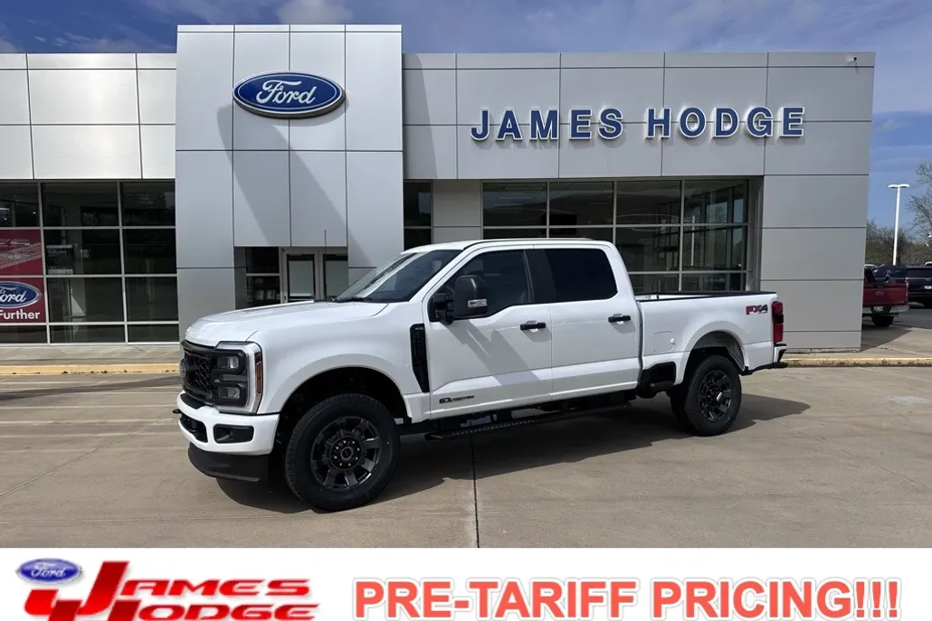 2025 Ford F-250 photo 1