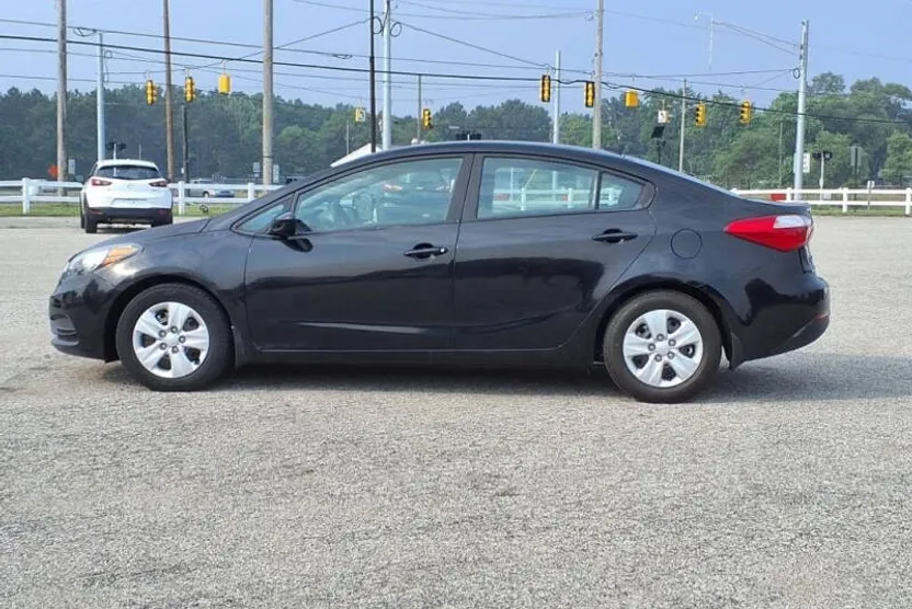 2015 Kia Forte LX photo 1