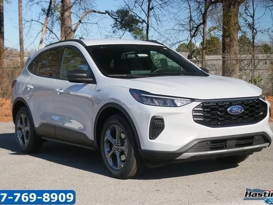 2025 Ford Escape ST-Line photo 1