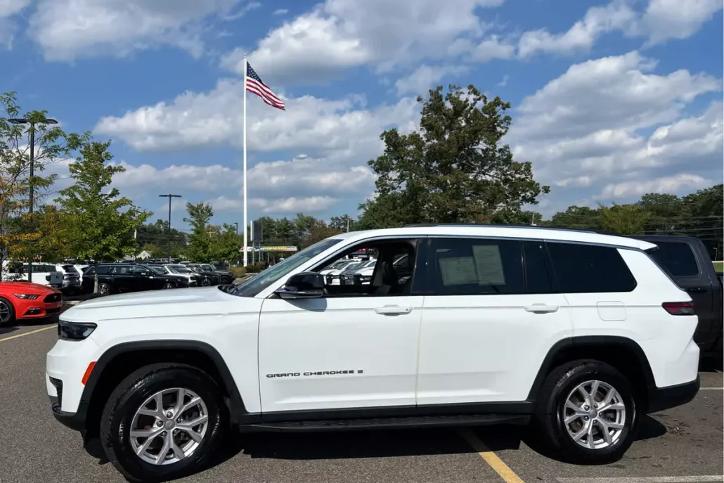 2021 Jeep Grand Cherokee Limited photo 1