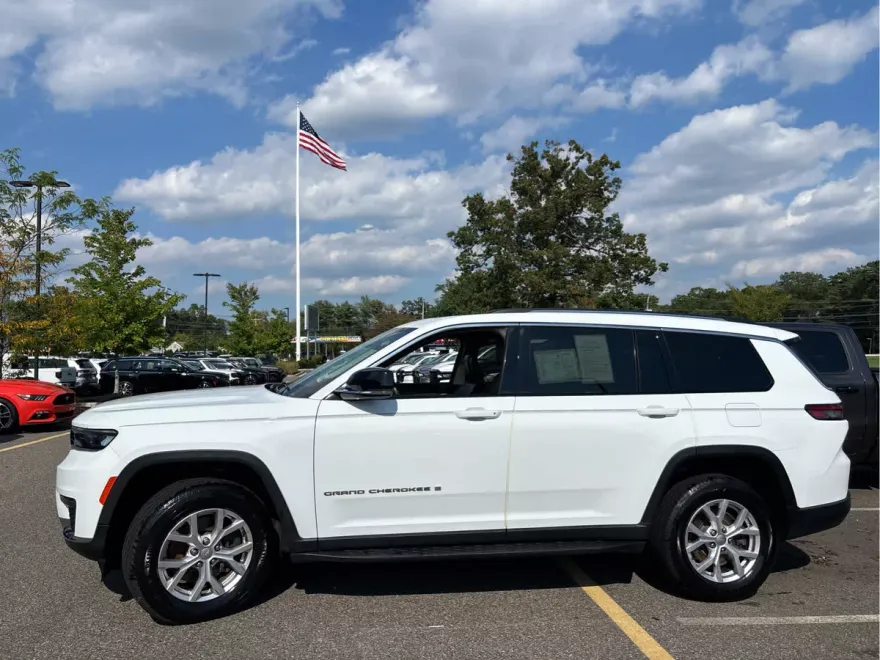 2021 Jeep Grand Cherokee Limited photo 1