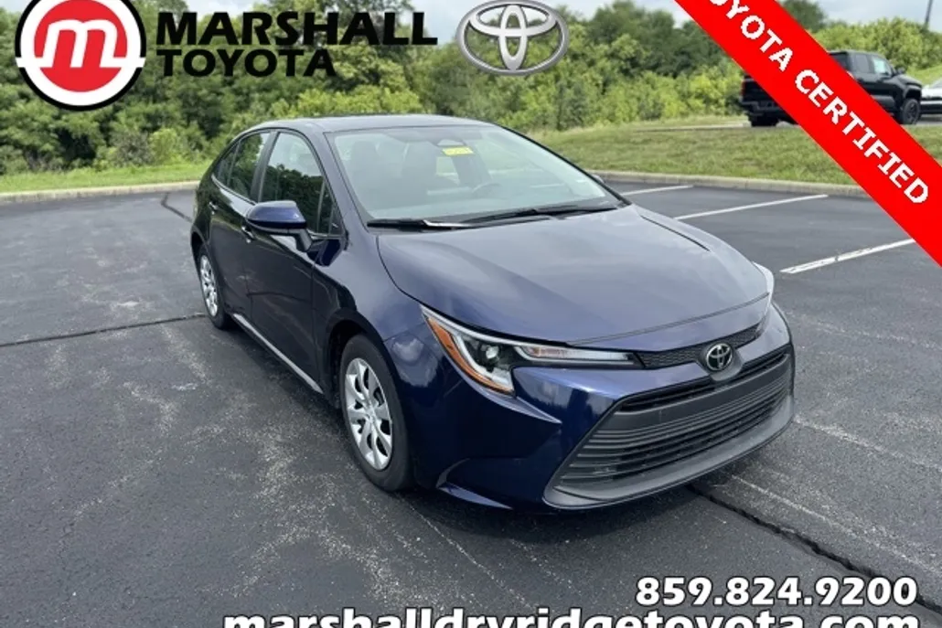 2024 Toyota Corolla LE photo 1