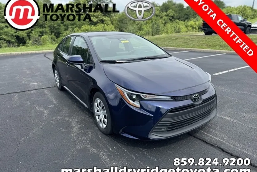 2024 Toyota Corolla LE photo 1