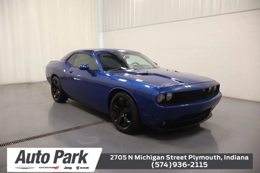 2012 Dodge Challenger R/T photo 1