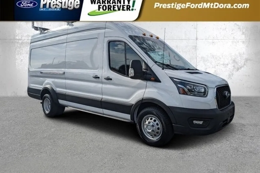 2023 Ford Transit photo 1