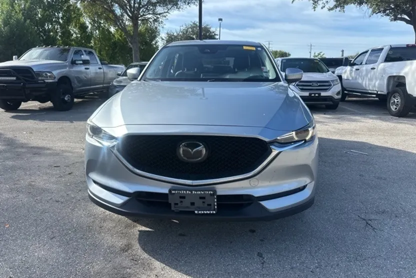 2017 Mazda CX-5 Grand Touring photo 1