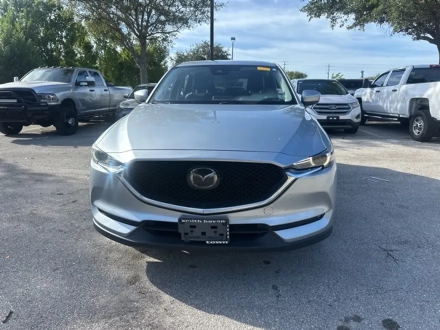 2017 Mazda CX-5 Grand Touring photo 1