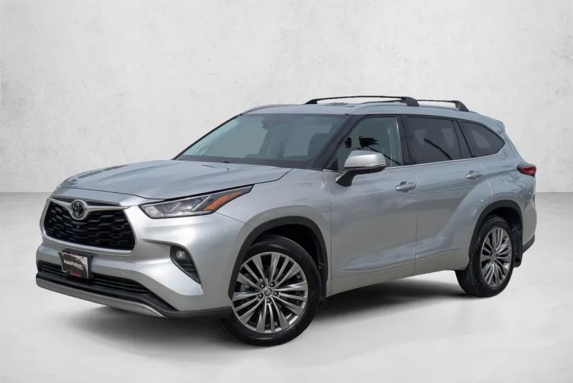 2021 Toyota Highlander Platinum photo 1