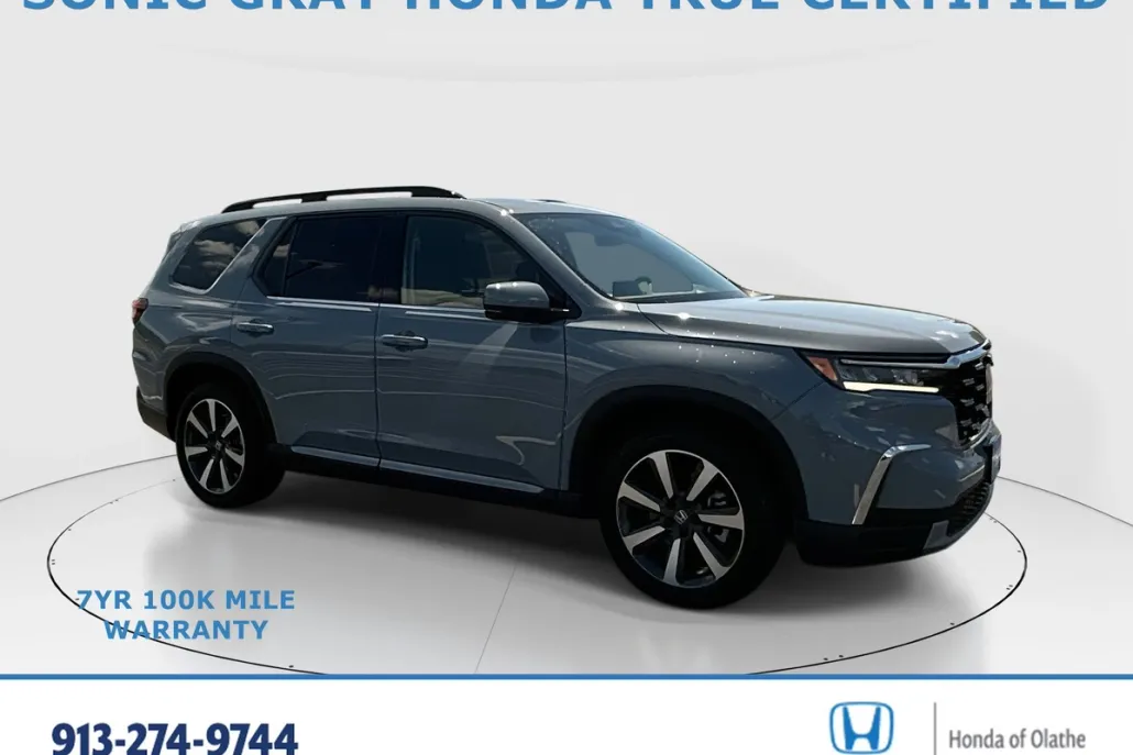 2024 Honda Pilot Touring photo 1