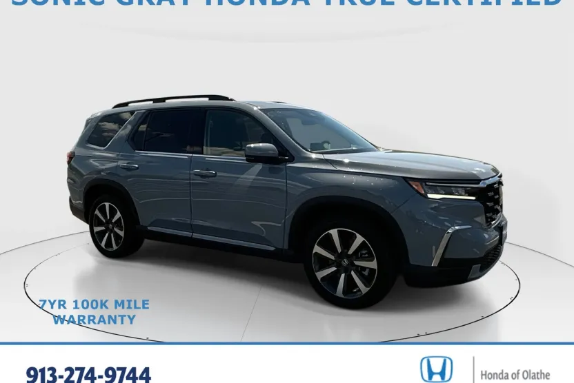2024 Honda Pilot Touring photo 1