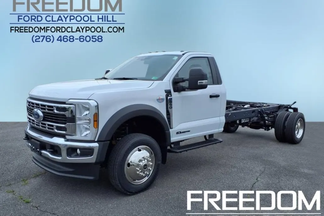 2025 Ford F-550 XL photo 1