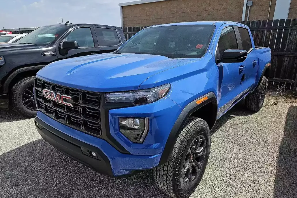 2025 Gmc Canyon Elevation photo 1
