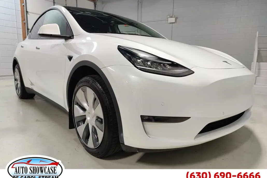 2022 Tesla Model Y Long Range photo 1