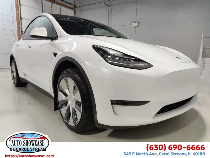 2022 Tesla Model Y Long Range photo 1