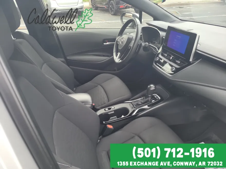 2025 Toyota Corolla SE photo 1